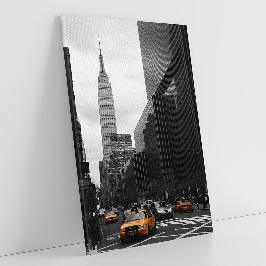 Obraz na płótnie 70x100 - Nowy York, taksówka w ruchu - Nowy York, taksówka