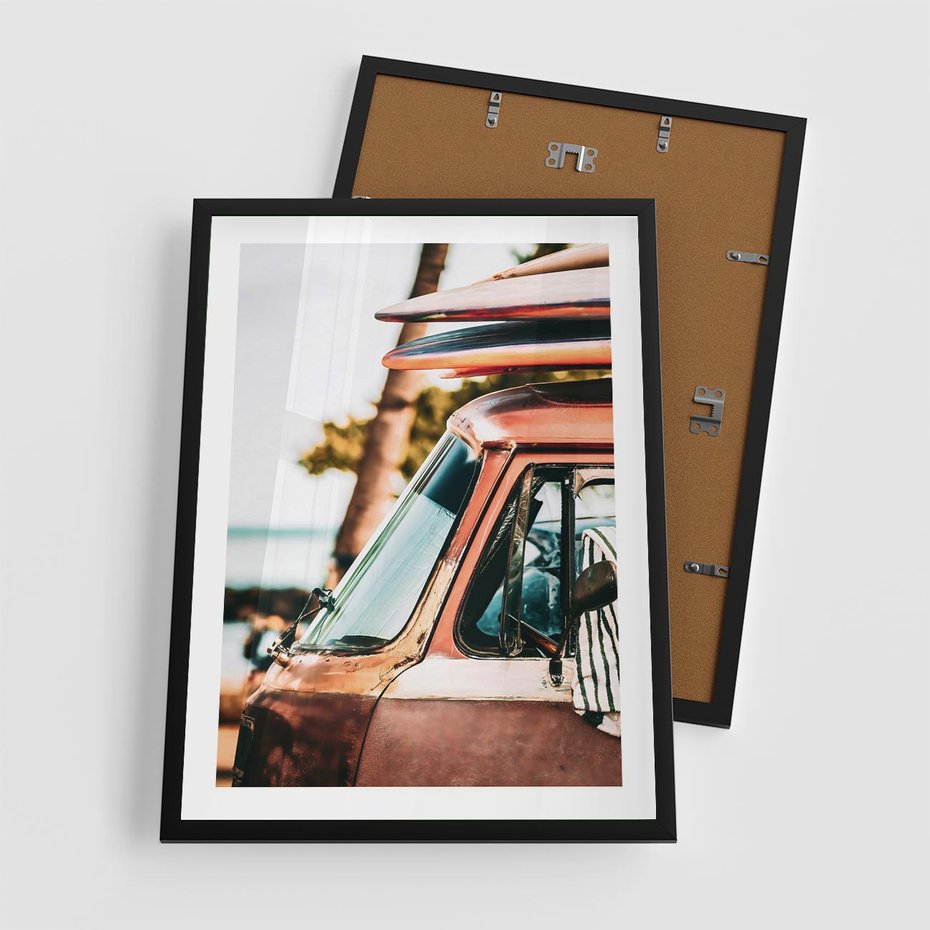 Plakat w ramie 50x70 - Surfingowa Wolność - samochód, stary van - rama czarna
