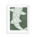 Plakat w ramie 40x50 - Migotliwe Wibracje Zieleni - zielony plakat, abstrakcja przypominająca rybę - rama biała