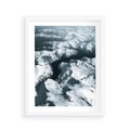 Plakat w ramie 40x50 - Ośnieżone Szczyty z Wysoka - ośnieżone szczyt górskie, zdjęcie z lotu ptaka - rama biała