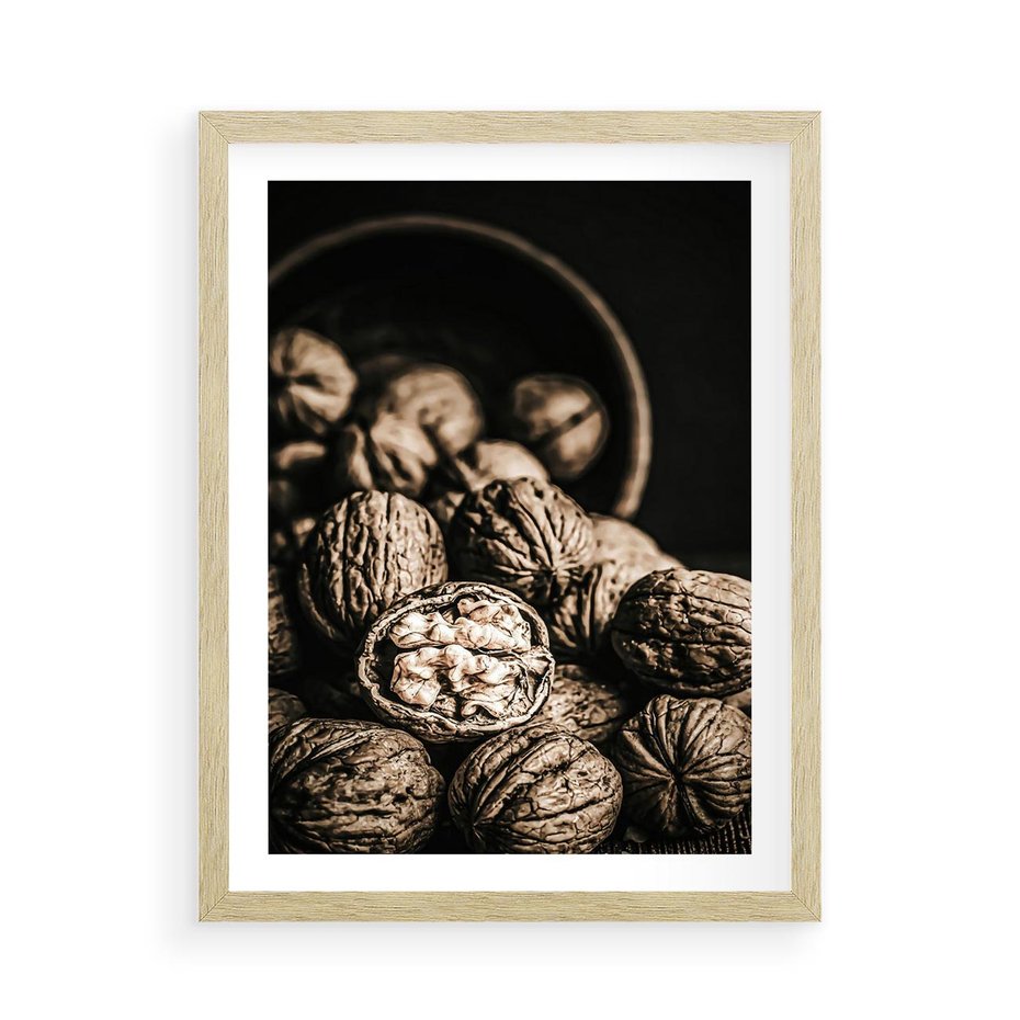 Plakat w ramie 50x70 - Orzechy Włoskie w Sepii - orzechy włoskie, fotografia retro - rama drewno