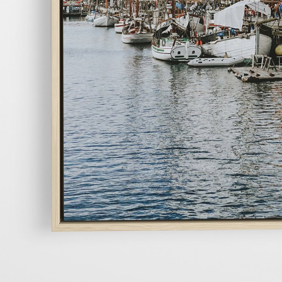 Obraz w ramie 70x100 - Wibracje Miejskiego Klimatu - Dania, Kopehaga - rama drewno