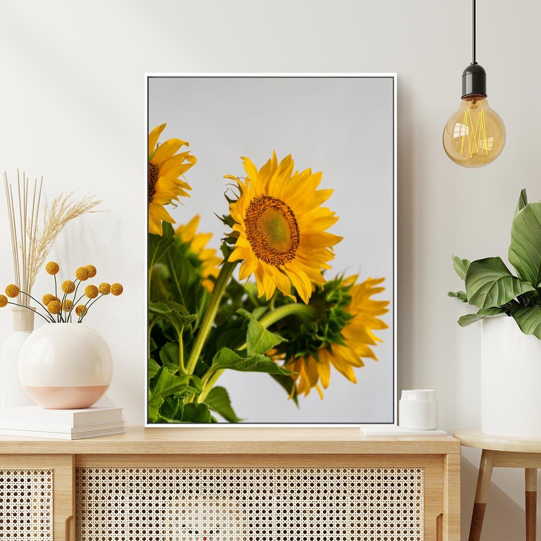 Obraz w ramie 50x70 - Słoneczna Radość - fotografia, żółte słoneczniki - rama biała