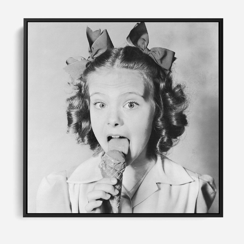 Obraz w ramie 50x50 - Pyszny Deser - retro zdjęcie, czarno białe - rama czarna