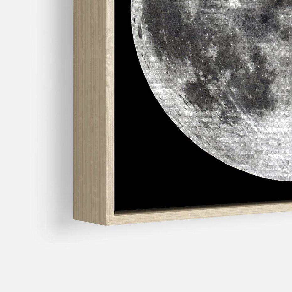 Obraz w ramie 50x50 - Księżycowa Aura - zdjęcie, ogromny księżyc na czarnym tle - rama drewno