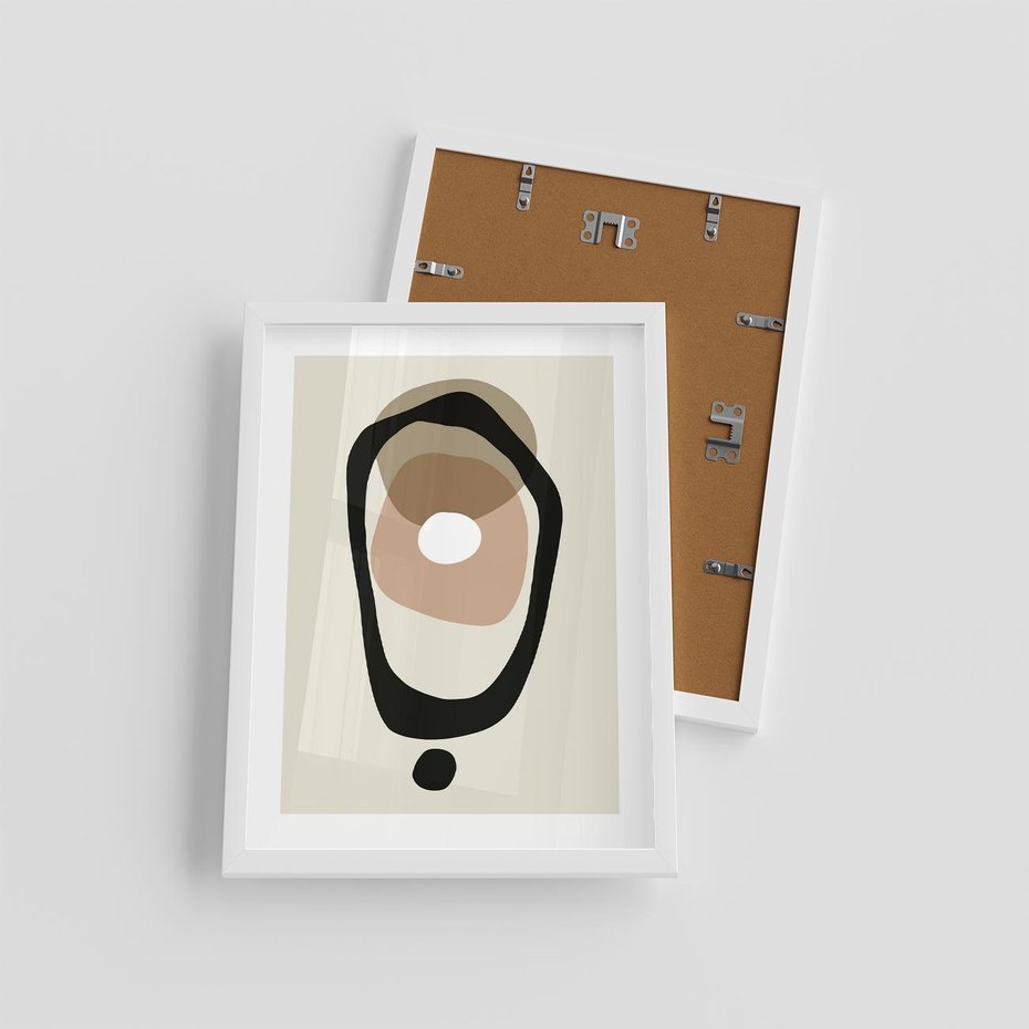 Plakat w ramie 30x40 - Intrygujące Zaskoczenia - beżowa abstrakcyjna kompozycja, czarny akcent - rama biała