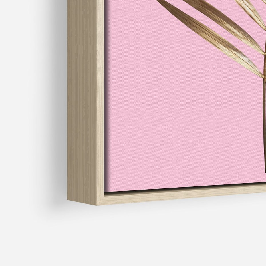 Obraz w ramie 80x120 - Promienie złotej palmy - złota, palma - rama drewno