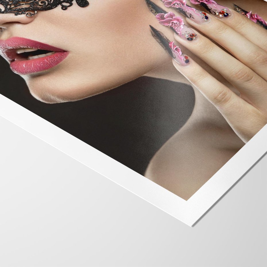 Plakat bez ramy 40x50 - Piękno na tipsach - beauty, manicure