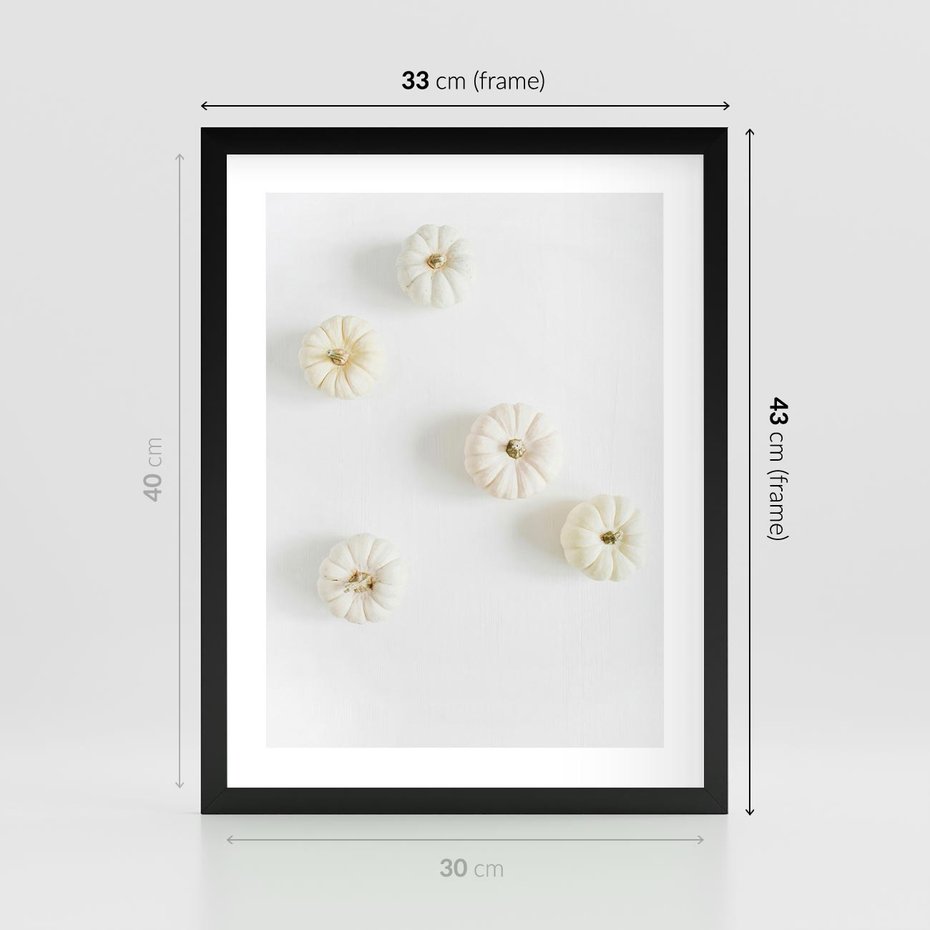 Plakat w ramie 30x40 - Biała Jesień: Dynie na Jasnym Tle - białe dynie, białe tło - rama czarna