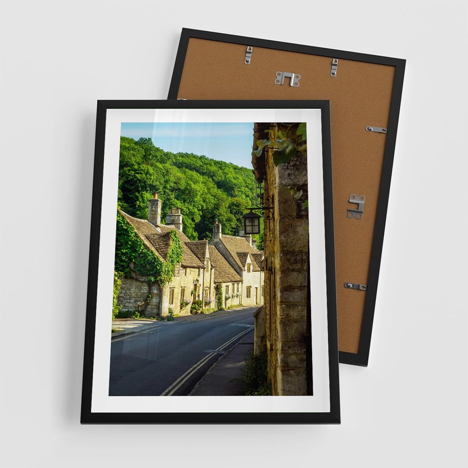 Plakat w ramie 50x70 - Odkryj tajemnice miasta - uliczka, perspektywa - rama czarna