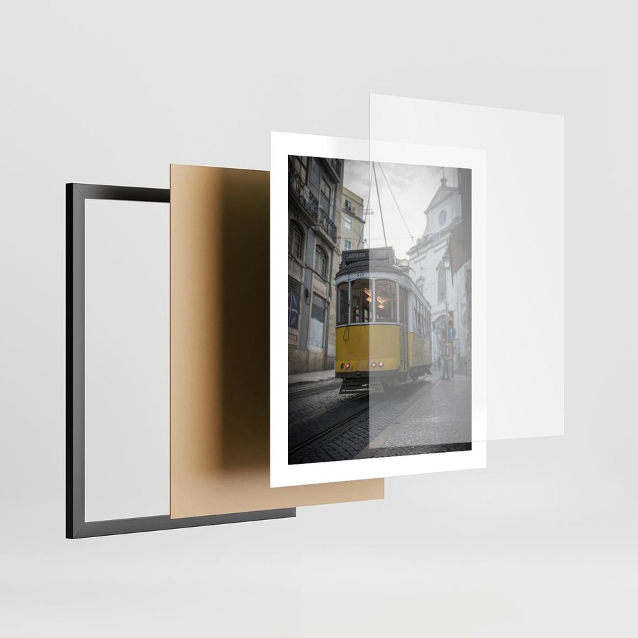 Plakat w ramie 40x50 - Urok tramwajów Lizbony - tramwaj, Lizbona - rama czarna