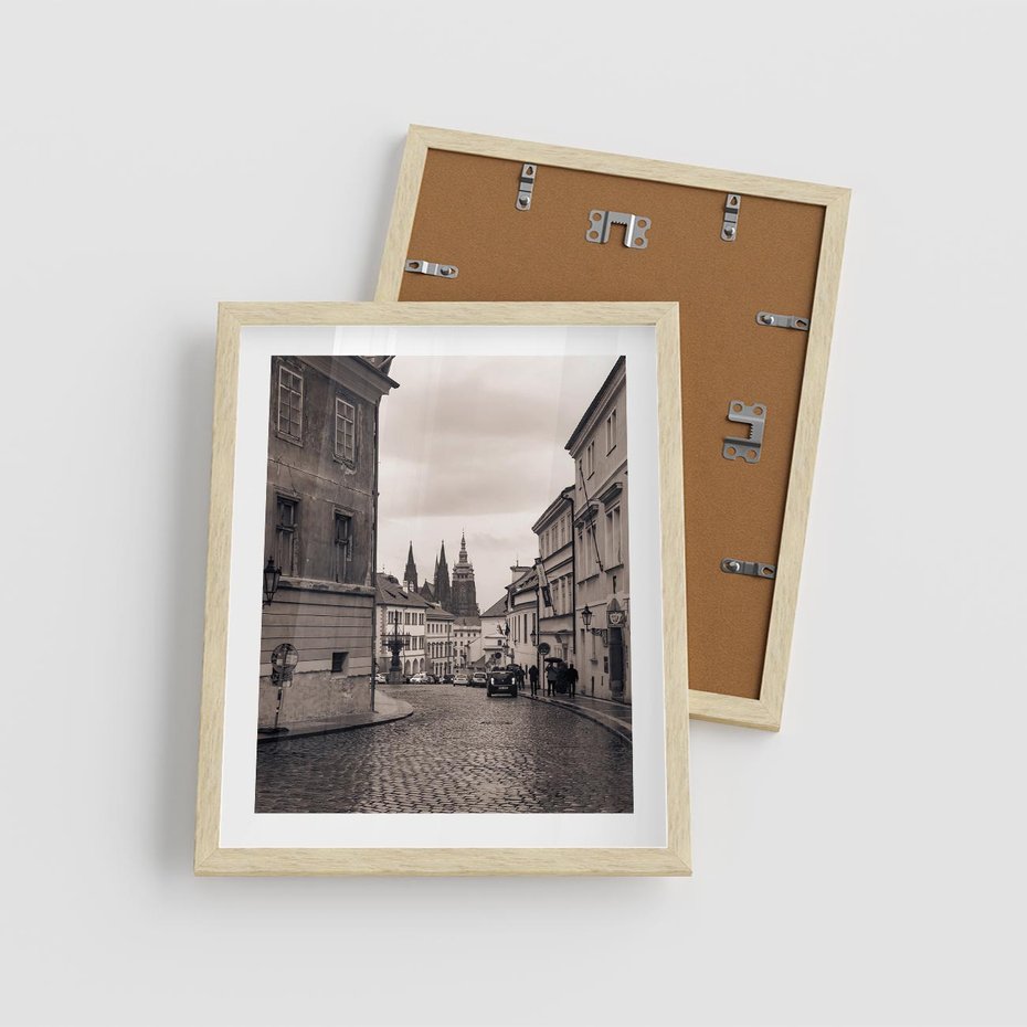 Plakat w ramie 40x50 - Przygoda Na Horyzoncie - uliczka, perspektywa - rama drewno