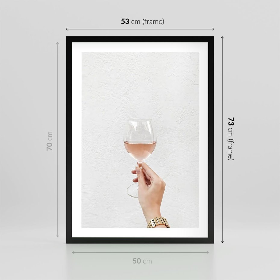 Plakat w ramie 50x70 - Kobieca Dłoń i Różowe Wino - kieliszek różowego wina, kobieca dłoń - rama czarna