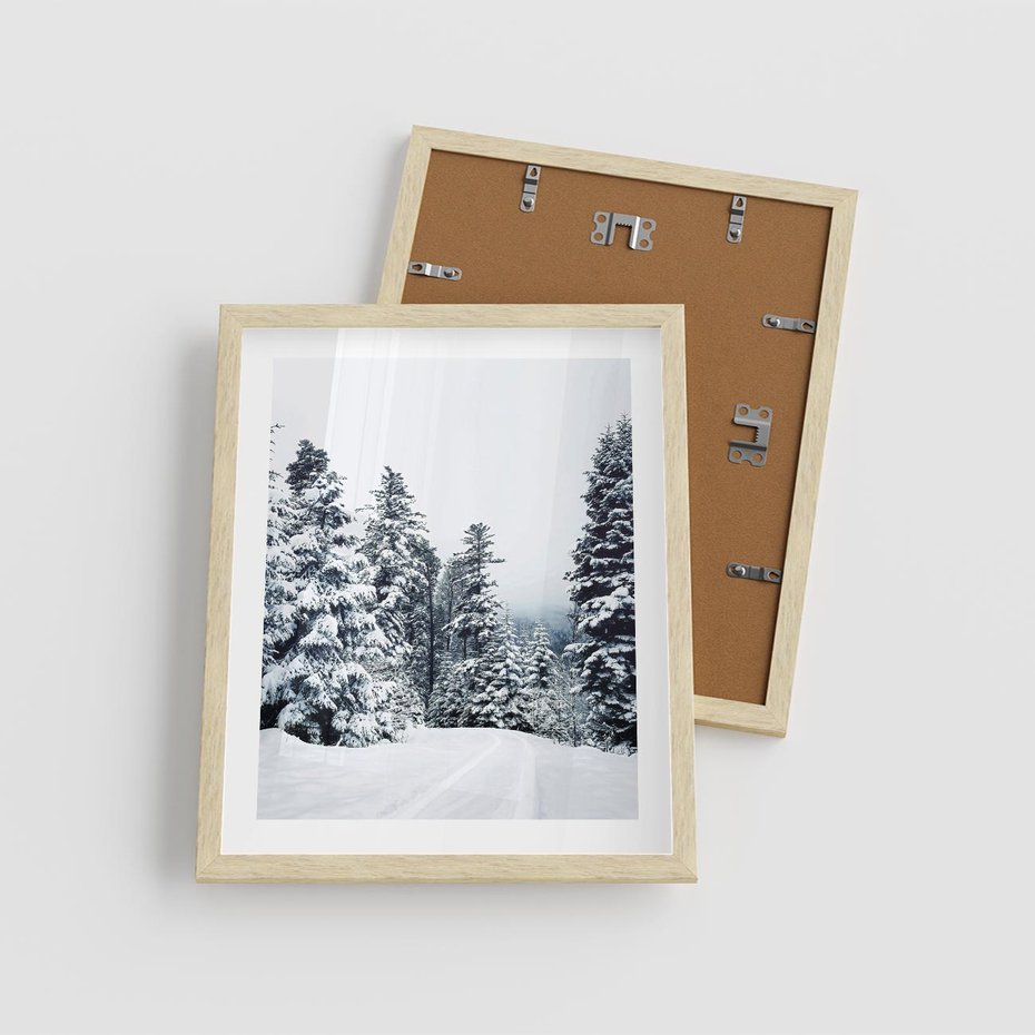 Plakat w ramie 40x50 - Zimowy Las Pod Kołdrą - las, zima - rama drewno