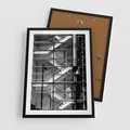 Plakat w ramie 50x70 - Schody do architektonicznej przestrzeni - schody, architektura - rama czarna