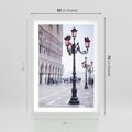 Plakat w ramie 50x70 - Przemijający urok miasta - miasto, uliczka - rama biała