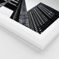 Plakat w ramie 50x70 - Geometryczna Asymetria - architektura, czarno białe zdjęcie - rama biała