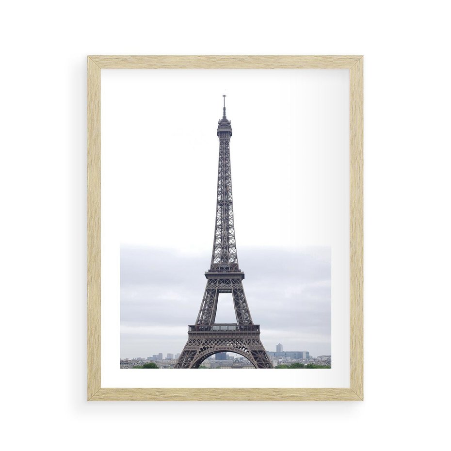 Plakat w ramie 40x50 - Eiffla w mglistym świetle - Eiffla, Paryż - rama drewno