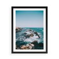 Plakat w ramie 50x70 - Dramatyczna Sceneria: Fale i Skały nad Morzem - morze, fale - rama czarna