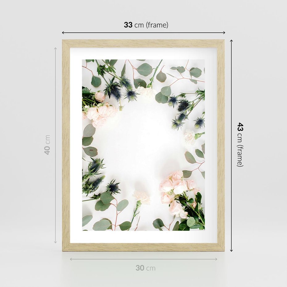 Plakat w ramie 30x40 - Róże i Zielone Liście - kompozycja kwiatowa, róże - rama drewno