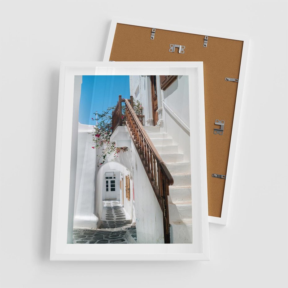 Plakat w ramie 50x70 - Schody Uliczką W dół - schody, uliczka - rama biała