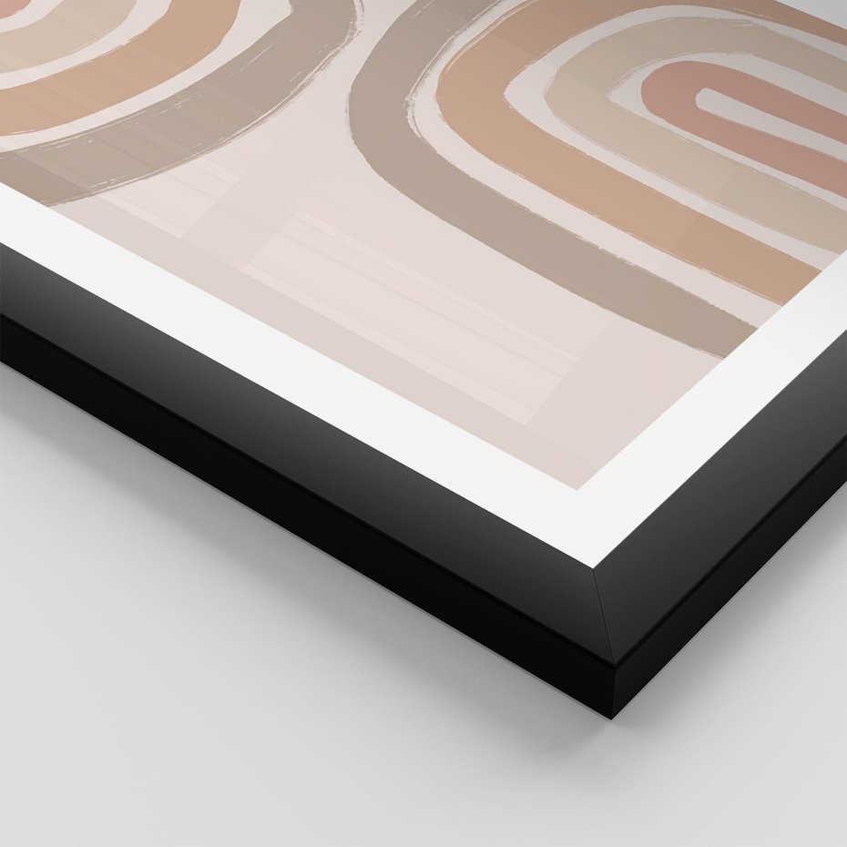 Plakat w ramie 40x50 - Migotliwe Tęczowe Przestrzenie - abstakcyjne tęcze, delikatne odcienie beżu - rama czarna