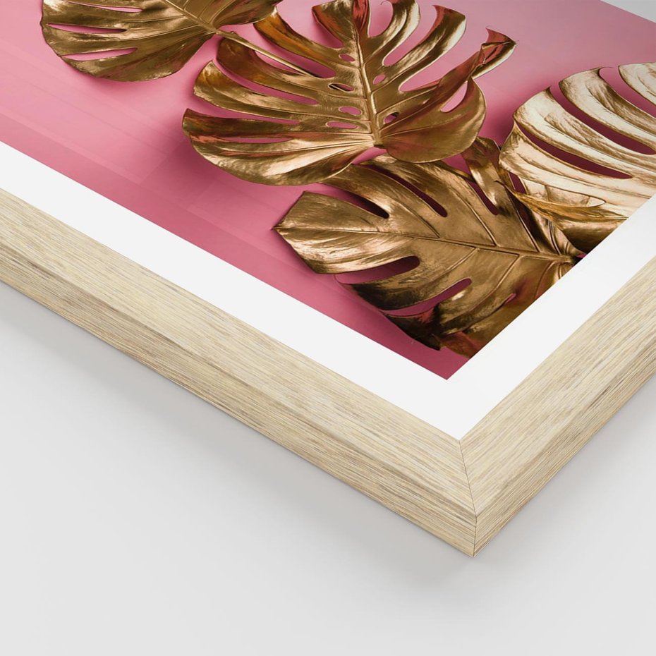 Plakat w ramie 30x40 - Złote Liście Monstery: Delikatność na Różowym Tle - złote liście monstery, różowe tło - rama drewno