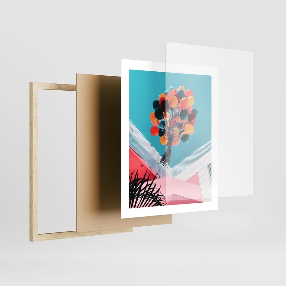 Plakat w ramie 40x50 - Kolorowe Balony Pod Niebem - kolorowe balony na tle niebieskiego nieba - rama drewno