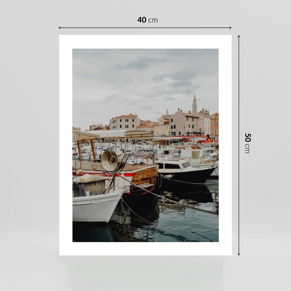 Plakat bez ramy 40x50 - Malowniczy Krajobraz Morski - morze, łódki