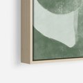 Obraz w ramie 50x50 - Nurtująca Kompozycja Zieleni - abstrakcyjne delikatne zielone linie, podobne do gałęzi kwiatów - rama drewno