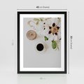Plakat w ramie 40x50 - Bukiet Kwiatów i Kawa na Stole - fotografia, na stole bukiet - rama czarna