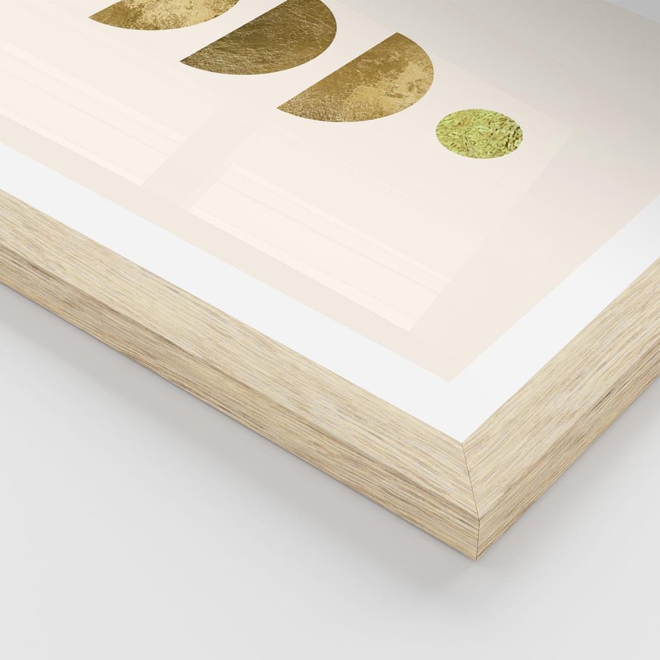 Plakat w ramie 30x40 - Harmonijne Odbicia - geometryczne złote kształty, tekstura - rama drewno