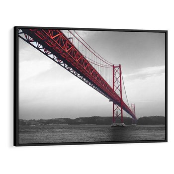 Obraz w ramie 70x50 - Majestatyczny Most - czarno biała fotografia, czerwony stalowy most nad rzeką - rama czarna