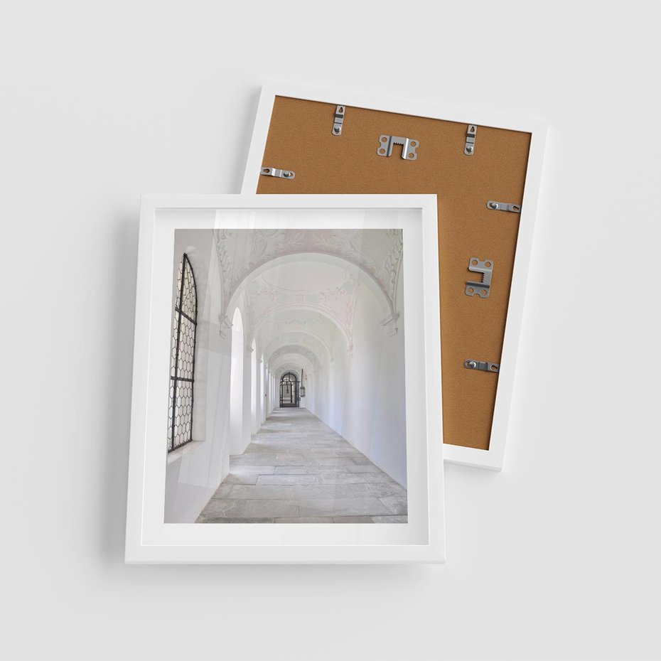 Plakat w ramie 40x50 - Architektoniczne Przejście - architektura, korytarz - rama biała