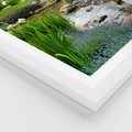 Plakat w ramie 40x50 - Ogródowy Strumyk - strumyk, ogród - rama biała