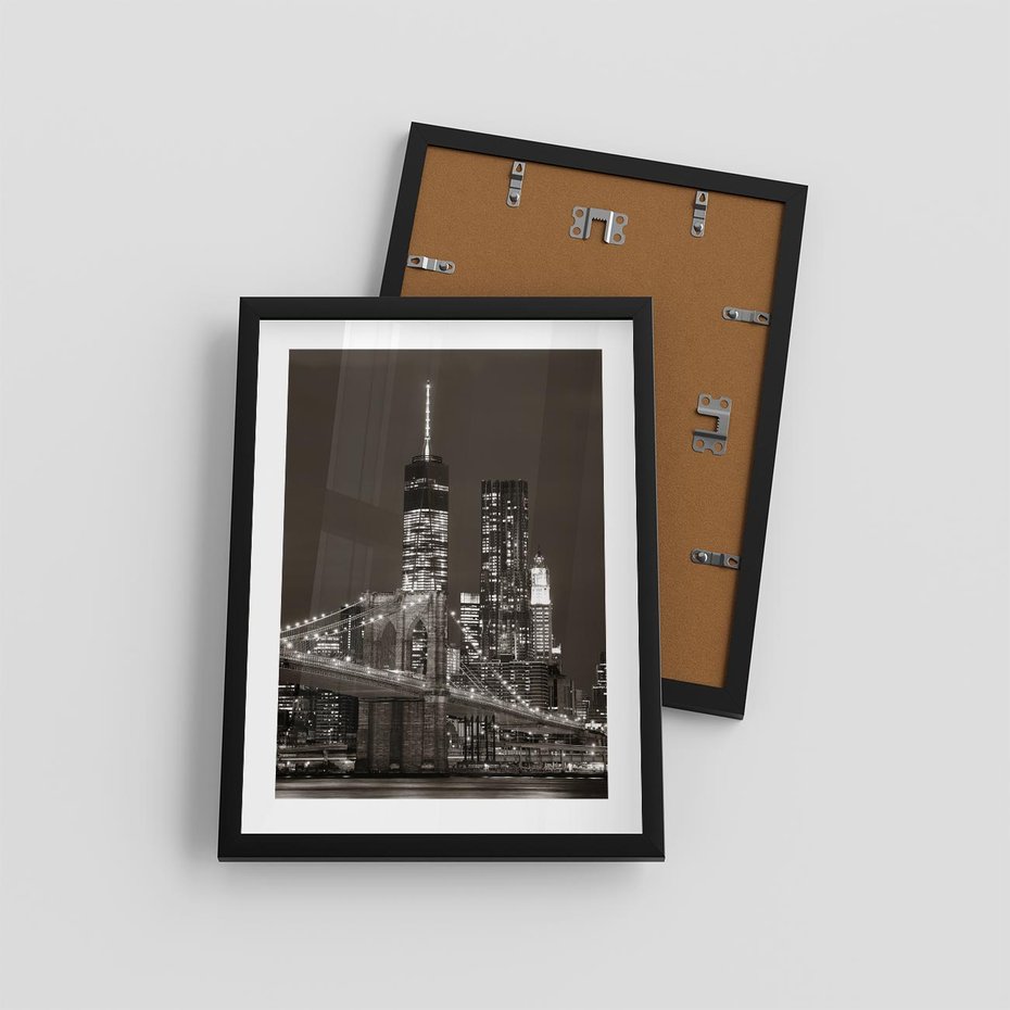 Plakat w ramie 30x40 - Magia miasta nocą - miasto, noc - rama czarna