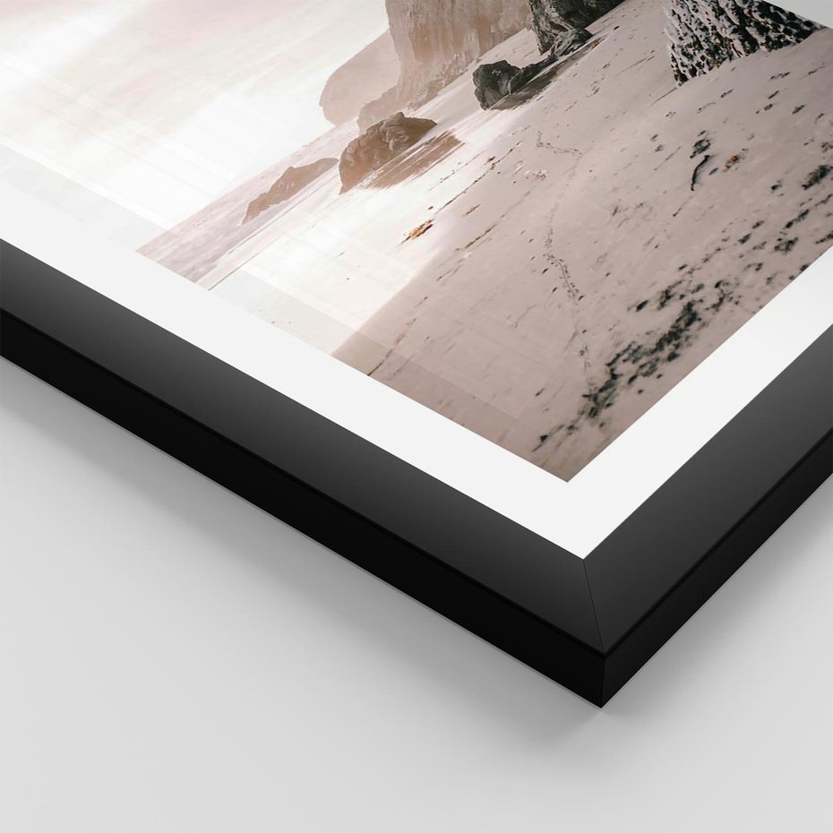 Plakat w ramie 50x70 - Przybrzeżna Piękność - klify, skały nad morzem - rama czarna