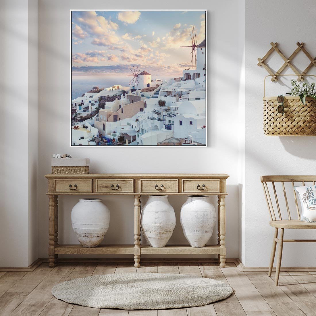 Obraz w ramie 50x50 - Biel ponad Błękitem - Santorini, białe budynki - rama biała