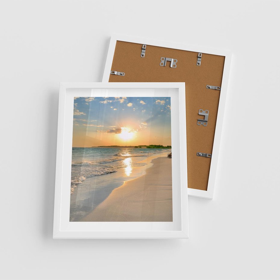 Plakat w ramie 40x50 - Zachód słońca na plaży - plaża, zachód - rama biała