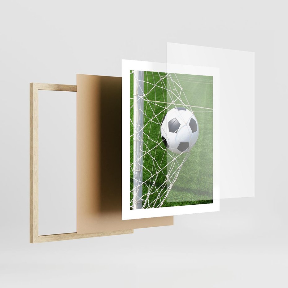 Plakat w ramie 40x50 - Namiętność Piłki i Gola - piłka nożna, gol - rama drewno