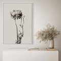 Obraz w ramie 80x120 - Kwiatowa Symfonia w Szarościach - czarno biała odbitka, jak fotografia - rama biała