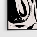 Obraz w ramie 100x70 - Wibracje w ciemnościach duszy - czarno biała abstrakcja, nieregularne rozmyte linie - rama czarna