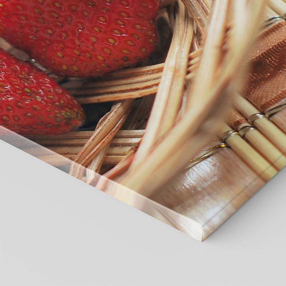 Obraz na płótnie 80x120 - Truskawka Radość Lata - truskawka, owoc