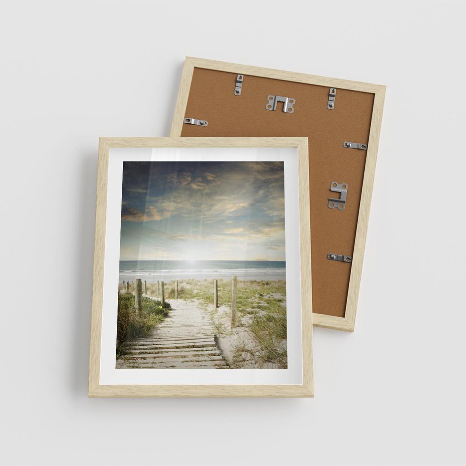 Plakat w ramie 40x50 - Błękitne morze na pomostach - morze, pomost - rama drewno