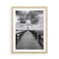 Plakat w ramie 50x70 - Romantyczny pomost z latarnią - pomost, latarnia - rama drewno