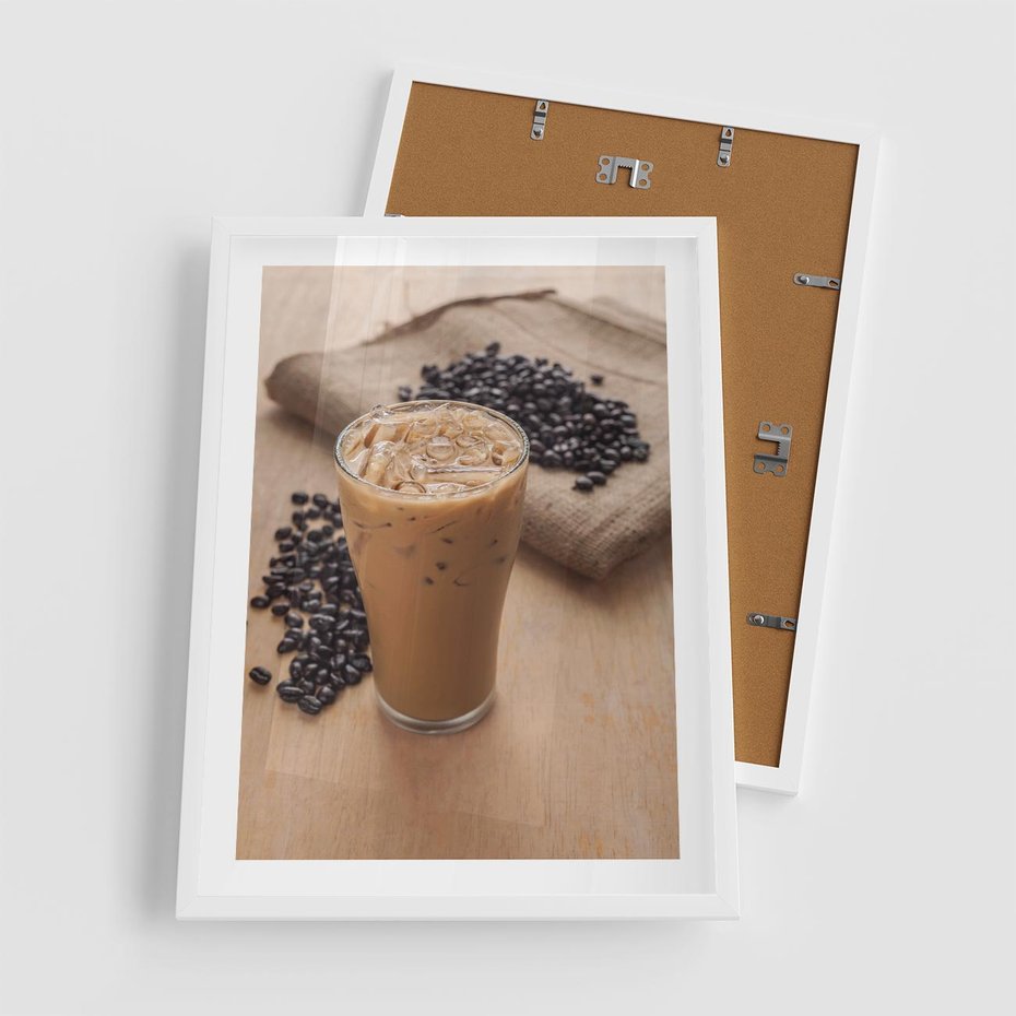 Plakat w ramie 50x70 - Kawa ice coffee: orzeźwiający napój - kawa, ice - rama biała