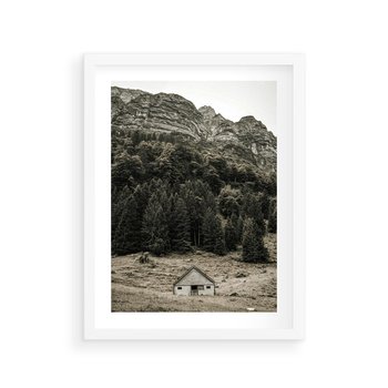 Plakat w ramie 30x40 - Dom w Odcieniach Natury - domek w górach, góry - rama biała