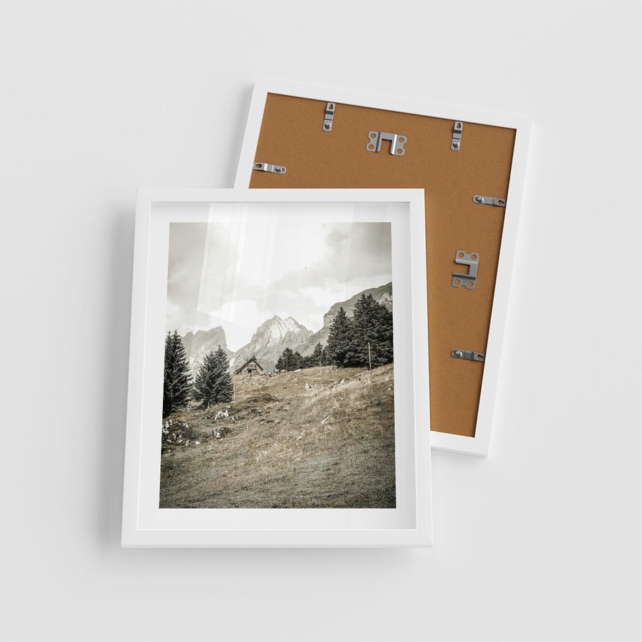 Plakat w ramie 40x50 - Krajobraz Sepii: Domek w Górach - domek w górach, góry - rama biała