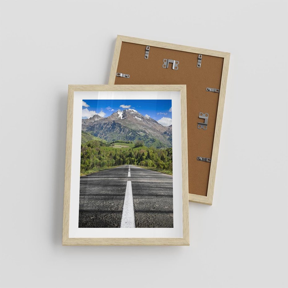 Plakat w ramie 30x40 - Droga przez góry: podróż do przygody - droga, góry - rama drewno