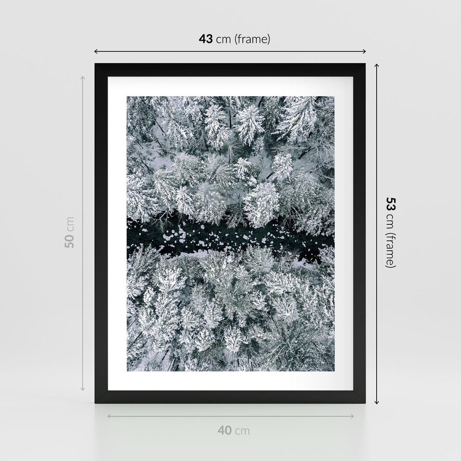 Plakat w ramie 40x50 - Zimowy Krajobraz z Góry - zdjęcie z góry, zaśnieżony las i zamarznięty strumyk - rama czarna